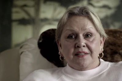 El insólito caso de la mujer que no ve películas porque escucha el grito de su difunto esposo