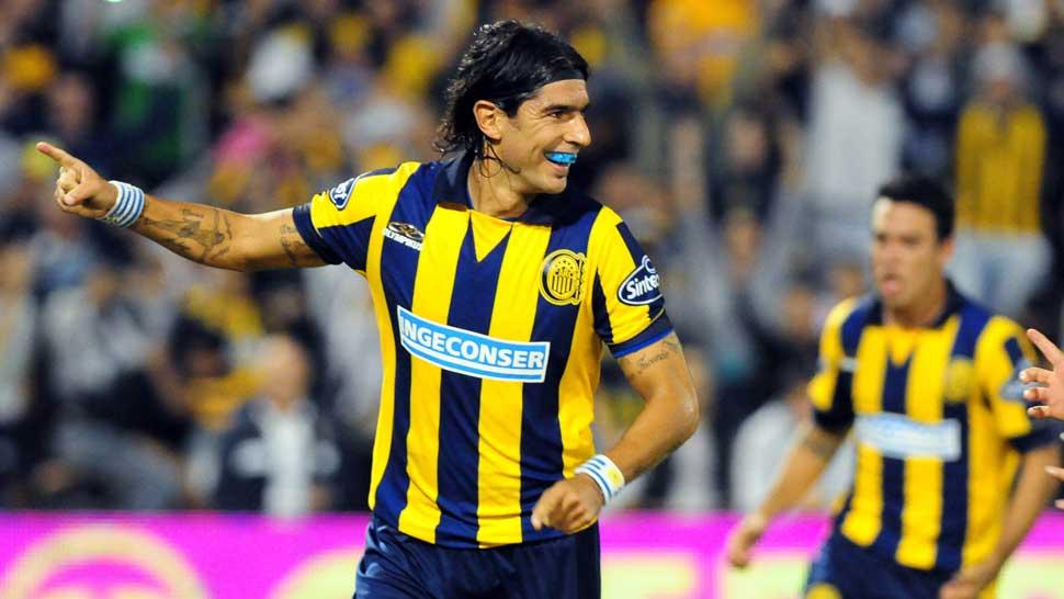 Sebastián Abreu, durante su paso por Rosario Central