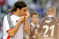 River derrotó a Lanús y quiere prenderse en la discusión