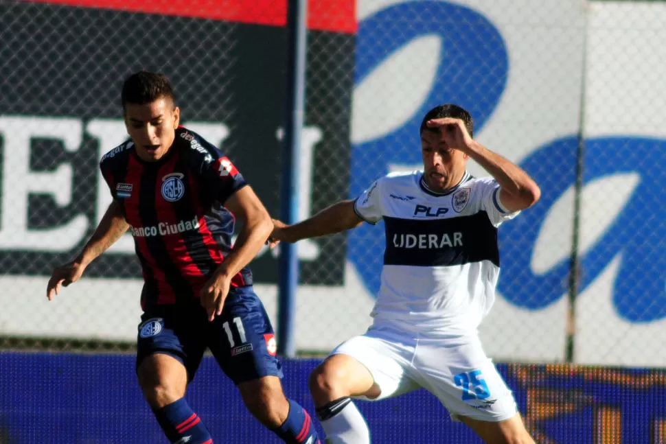 CAMBIANTE. El partido que San Lorenzo y Gimnasia jugaron en La Plata. DyN.