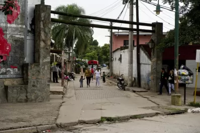 La dura puja por la estación de Yerba Buena