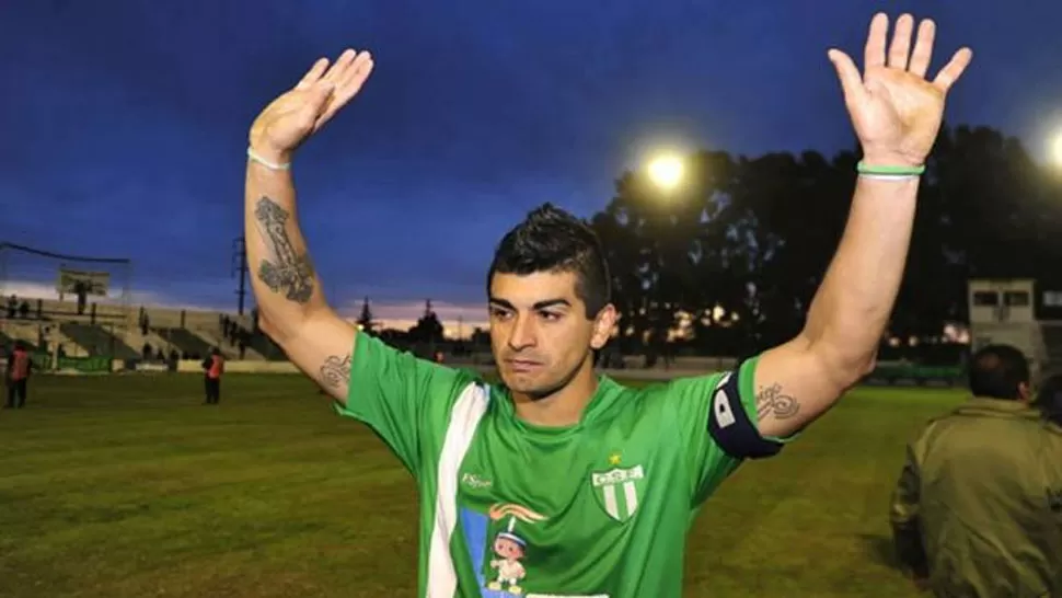 SE REPITE. Gallardo recordó en las redes sociales que no es la primera vez que es atacado. FOTO TOMADA DE FACEBOOK.COM/INDIOGALLARDO