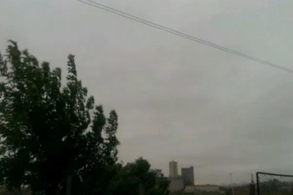 Rosario: Ocho heridos al caer un rayo en una cancha de fútbol