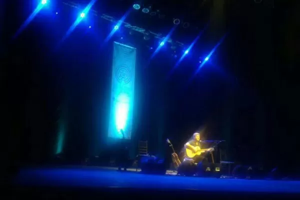 Santaolalla y Orozco-Barrientos, gratis en el “Mercedes Sosa”