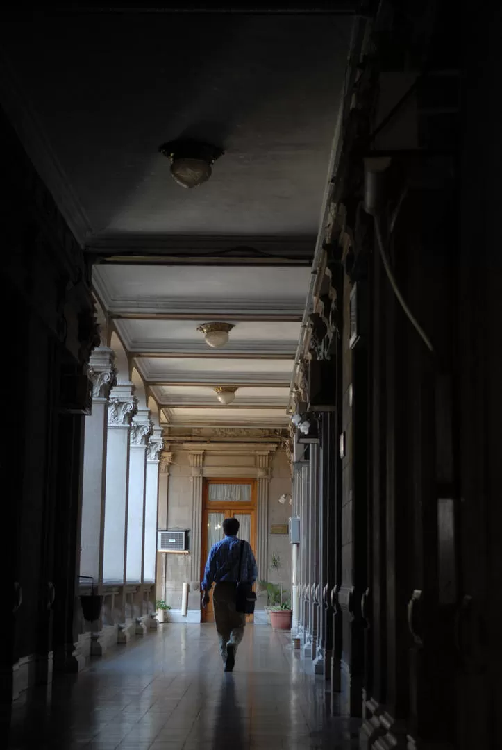 TODO DESPEJADO. La Casa de Gobierno cerró las paritarias de este año con el acuerdo rubricado ayer. la gaceta / foto de jorge olmos sgross0 (archico)