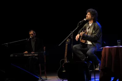 Iván Noble canta sus historias de desamor