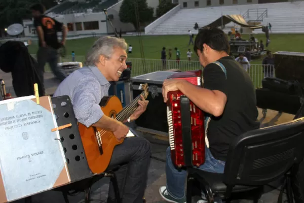 Ultiman detalles para la puesta en escena del Concierto del Centenario