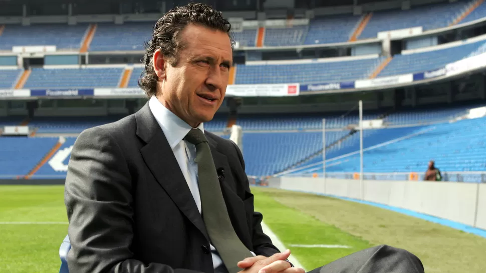 EN LA CANCHA. Jorge Valdano reveló que con las apariciones de Messi y el delantero portugués Cristiano Ronaldo dejó de creer que después de Diego Maradona no iba a aparecer otra figura de semejante talla futbolística.