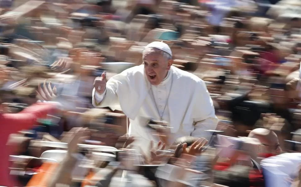 PIDIÓ QUE CESEN LAS GUERRAS. El Papa rogó especialmente por la paz en Ucracia, Siria, Irak y Venezuela. reuters 