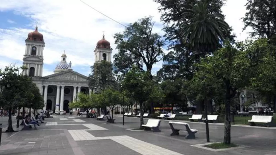 A PASEAR. El tiempo invita a disfrutar del día al aire libre. LA GACETA (ARCHIVO)