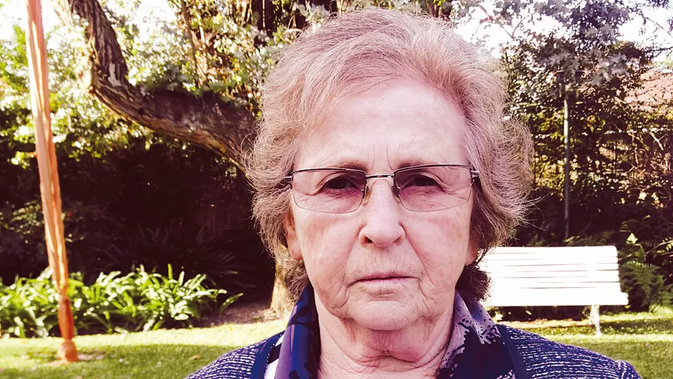 GENTILEZA Mónica Dawidowicz