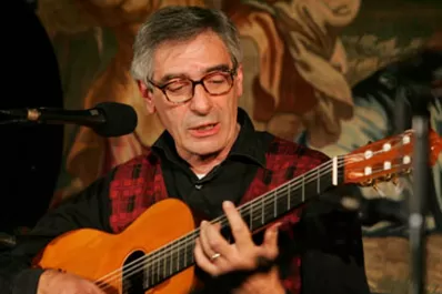 La solidaridad se canta con ritmo de folclore