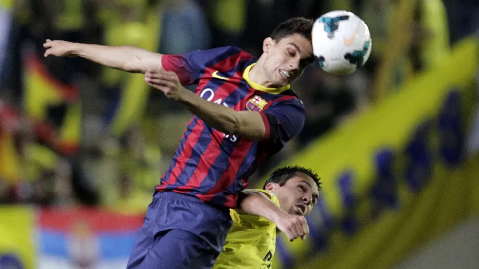 POR UNA CABEZA. Con lo justo, y con la ayuda de su rival, Barcelona le ganó a Villarreal, 3 a 2, gracias a dos goles en contra y la definición de Messi. REUTERS