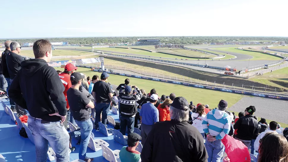 COSTOSO. Acondicionar el autódromo habría costado cuatro millones de euros. LA GACETA / FOTOS DE JUAN PABLO SÁNCHEZ NOLI (ENVIADO ESPECIAL)