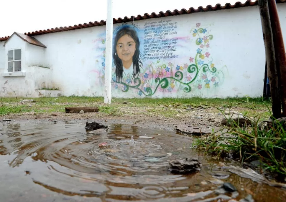 MEMORIA. Una plaza recuerda el cruento homicidio de Mercedes.  la gaceta / fotos de franco vera