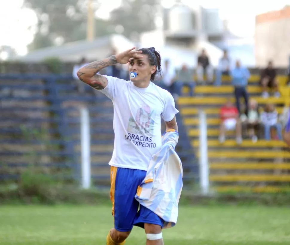 NO APRENDEN. El “celeste” perdió de local y sus hinchas produjeron incidentes. 