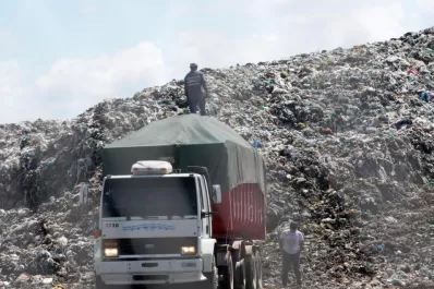 Municipios implementan un plan de crisis para trasladar la basura