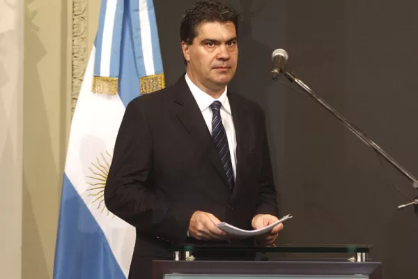 Para Capitanich, el servicio militar no resuelve conflictos sociales