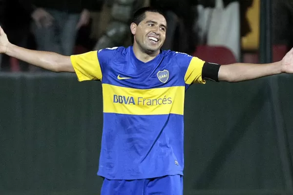 Riquelme se prepara para jugar el domingo