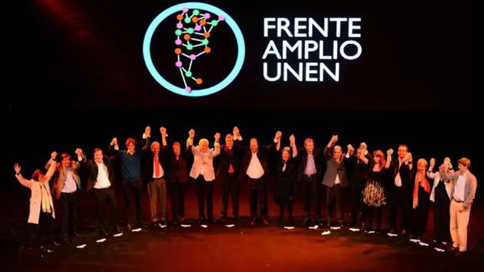 TODOS JUNTOS. Los referentes de distintos partidos se unieron en el Frente Amplio UNEN. DYN (ARCHIVO)