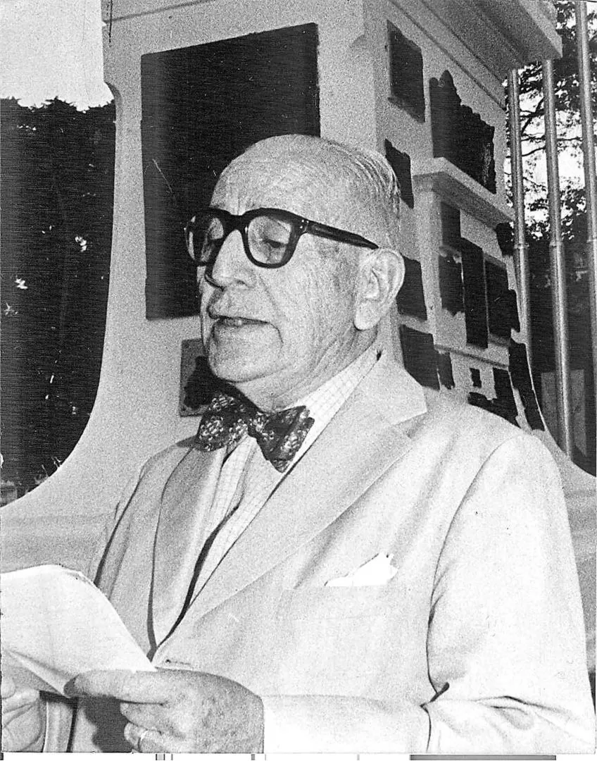 RAÚL MARTÍNEZ MORENO. El presidente de la Asociación Cultural Sanmartiniana, en uno de sus discursos al pie de la estatua del Libertador.  
