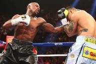 En una gran pelea, Maidana cayó ante Mayweather en Las Vegas