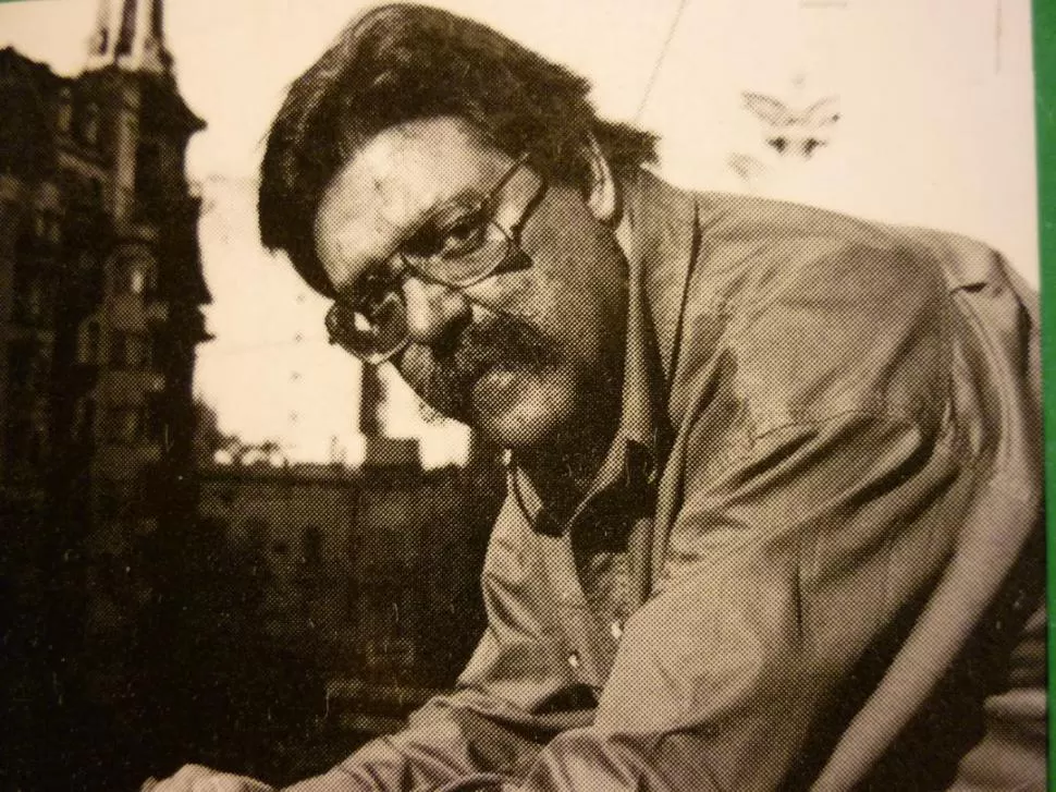 UN NOTABLE PERIODISTA CULTURAL. Soares trabajó en los diarios La Opinión y El Cronista y en la revista Primera Plana. Falleció en 1999. 