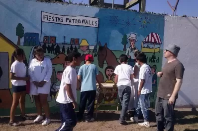 San Andrés estrena un mural cultural hecho por alumnos