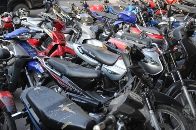 Secuestran 77 motos durante un operativo en el parque 9 de Julio