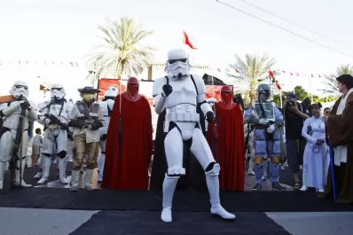 Fanáticos felices: El mundo celebró el Día de Star Wars