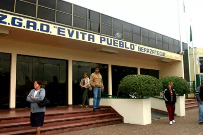 Kiara: Vinieron unos nenes y me pegaron