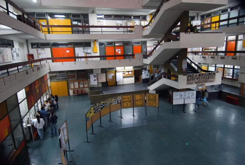 UN RECLAMO QUE LLEVA MUCHO TIEMPO. En Arquitectura, los alumnos piden modificaciones en un plan que entró en vigencia hace seis años. la gaceta / foto de inés quinteros orio (archivo)