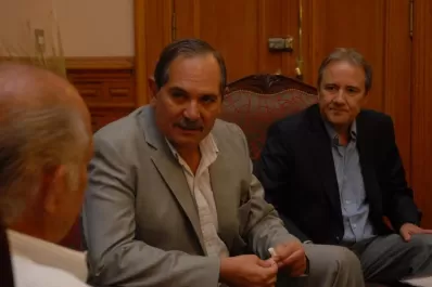 El servicio militar divide la opinión de funcionarios