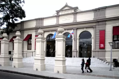 La Rioja: Investigarán el desvío de fondos para la reconstrucción de escuelas