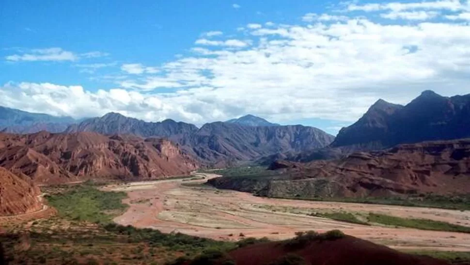 CAFAYATE. La Quebrada de las Conchas es uno de los atractivos de los Valles Calchaquíes. FOTO ARCHIVO