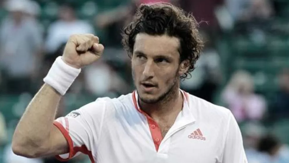 UN PASO ADELANTE. El tandilense Juan Pico Mónaco se clasificó para la segunda ronda del Masters 1000 español, que se juega en Madrid, tras superar al austríaco Jürgen Melzer por 6-4 y 6-3. 