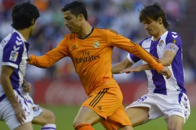 Todo mal: Real Madrid empató con Valladolid, se alejó de la punta y se lesionó Cristiano Ronaldo