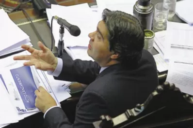 Capitanich se negó a responder sobre pobreza e inseguridad
