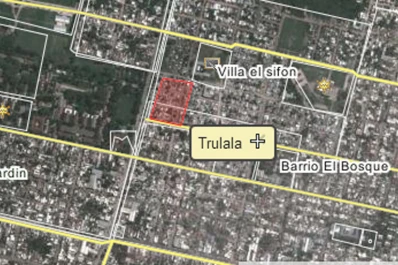 Hubo una batalla campal entre vecinos y policías en el barrio Trulalá