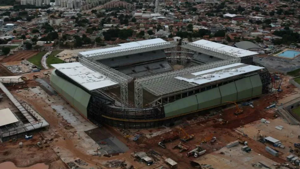 Mundial Brasil 2014: Ya van ocho obreros muertos. FOTO DE TN.COM.AR