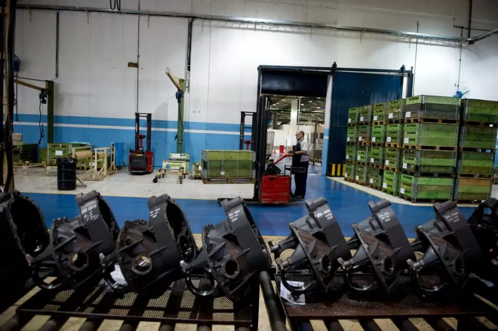 AUTOPARTES. Scania Producción Tucumán forma parte del sistema global de la compañía y exporta componentes de transmisión a Brasil y a Europa. la gaceta / fotos de jorge olmos sgrosso