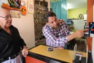 Crearon un sistema para abrir puertas con el celular