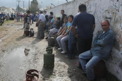 La garrafa social tiene cupos y pone en evidencia la escasez