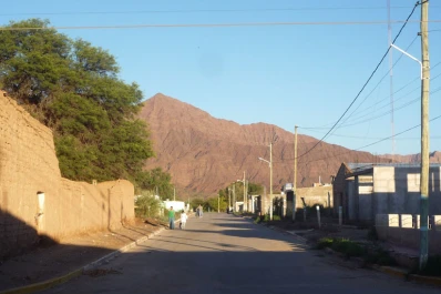 Un pueblo de La Rioja cobra entrada