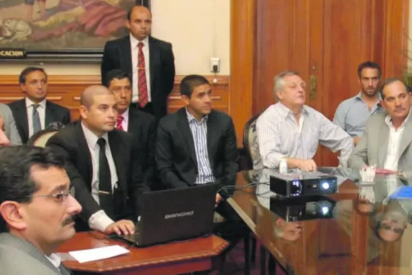 Legisladores esperan oír a Gassenbauer