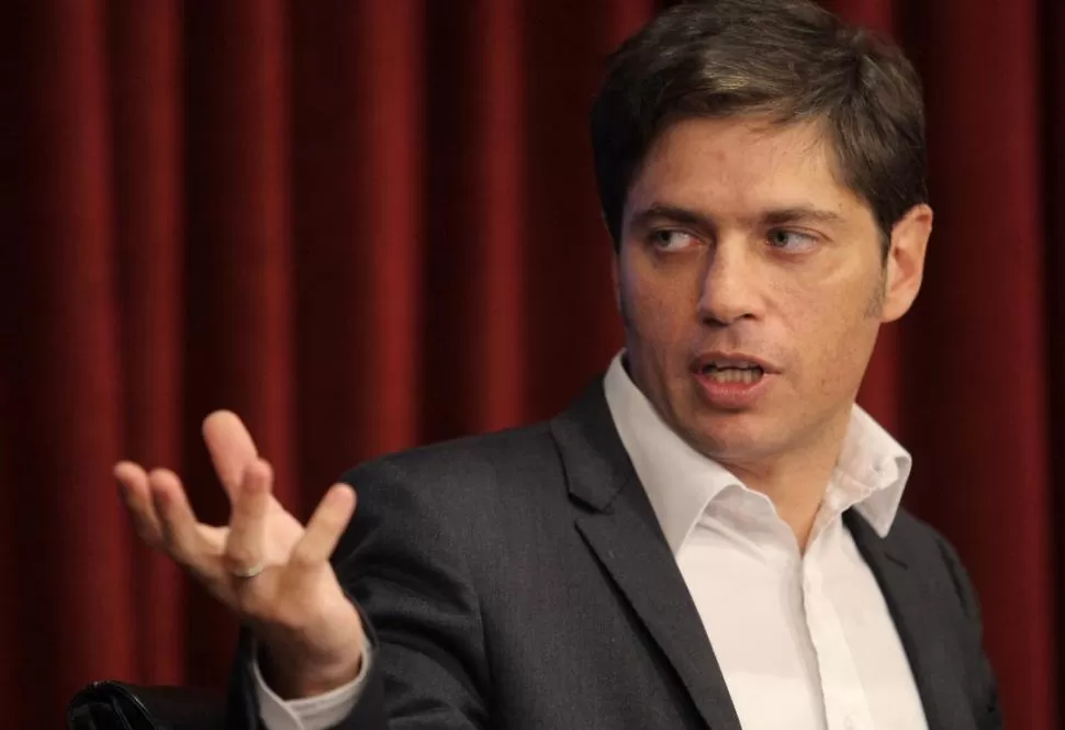 TAJANTE. El ministro de Economía, Axel Kicillof, sostuvo que si bajan los subsidios a la energía y al transporte “van a crecer muchísimo los precios”. dyn