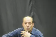 “El teatro es un arte peligroso porque es social”