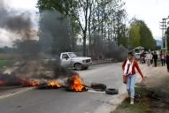 Vecinos de Tafí Viejo cortaron la ruta para pedir que se concluya la autovía
