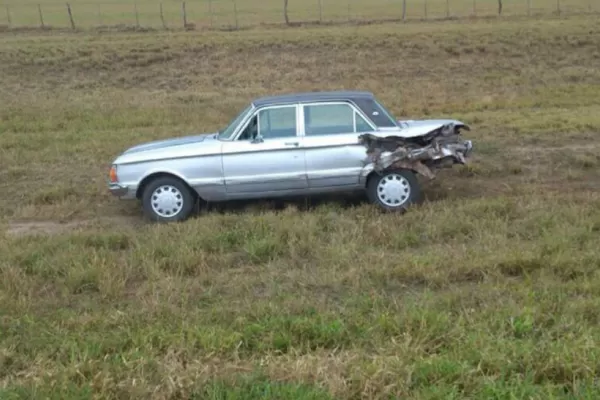 Chocan dos autos en la ruta nacional 9, en la zona de Ticucho