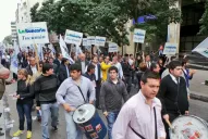 La Bancaria protestó y no se pudo circular por el centro debido a varios cortes
